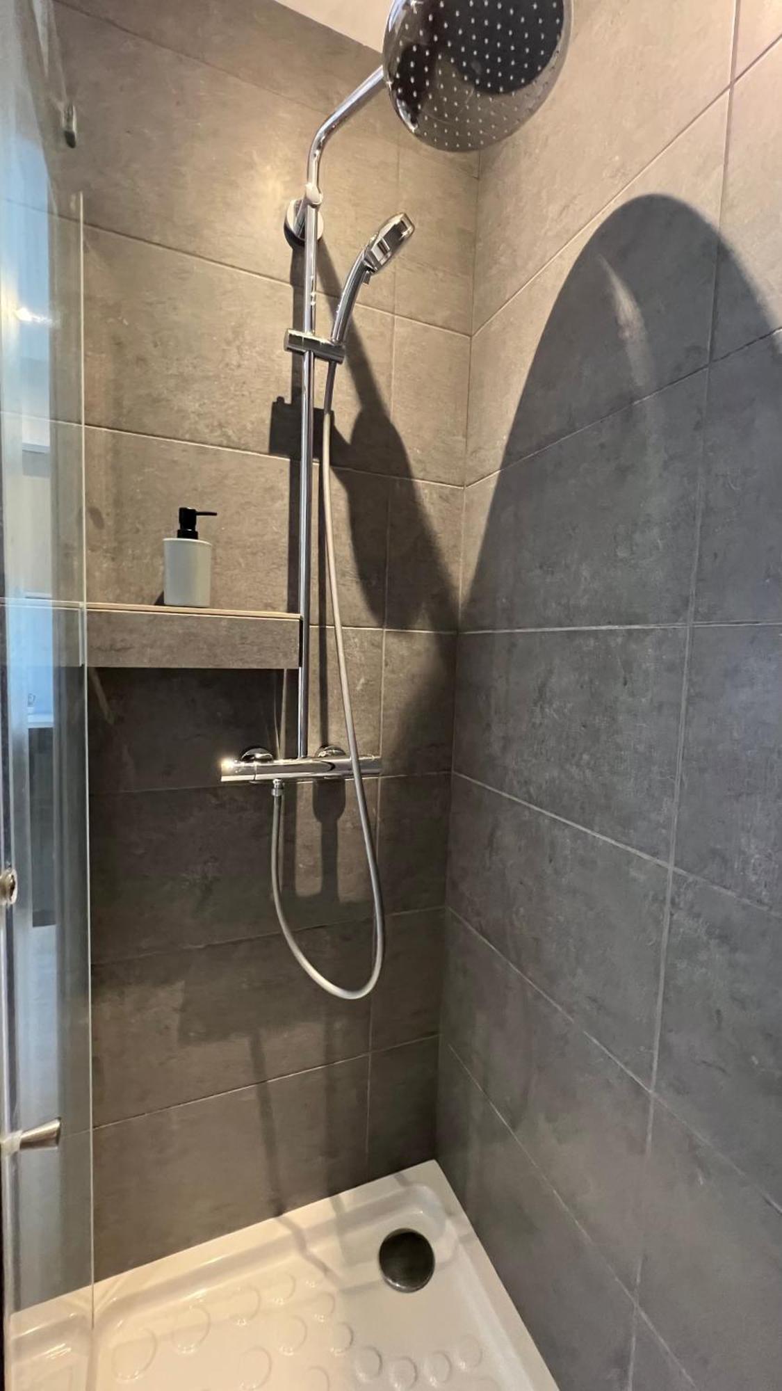 Studio Piscine Partagee Parking Securise Saint-Yrieix-sur-Charente Bagian luar foto
